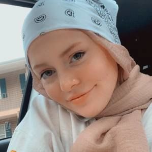 Meet your Posher, Devin